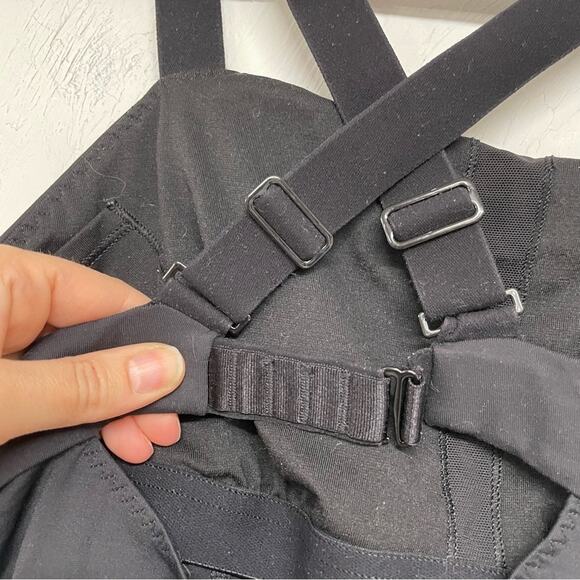 Lululemon Black Criss Cross Back Tank Top Womens 8 Athletic Gorpcore Gym - Picture 3 of 8